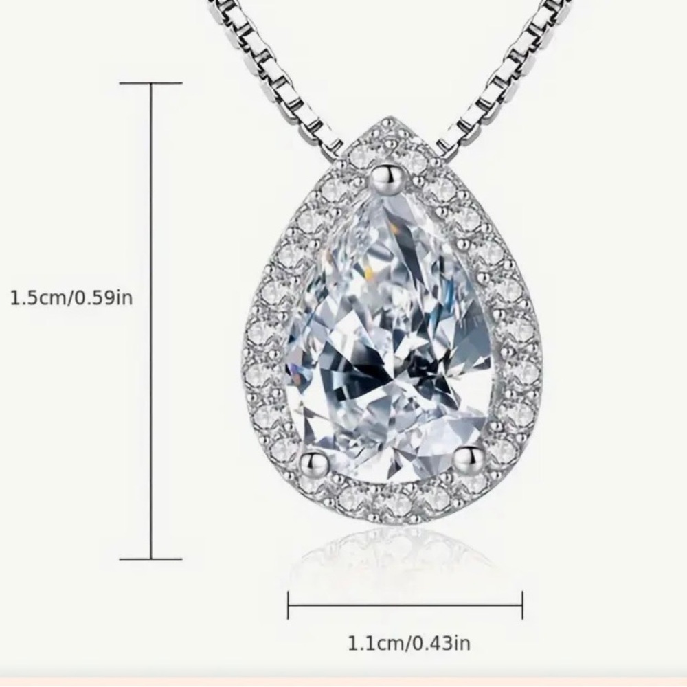 Elegant Silver Teardrop Moissanite Diamond Necklace